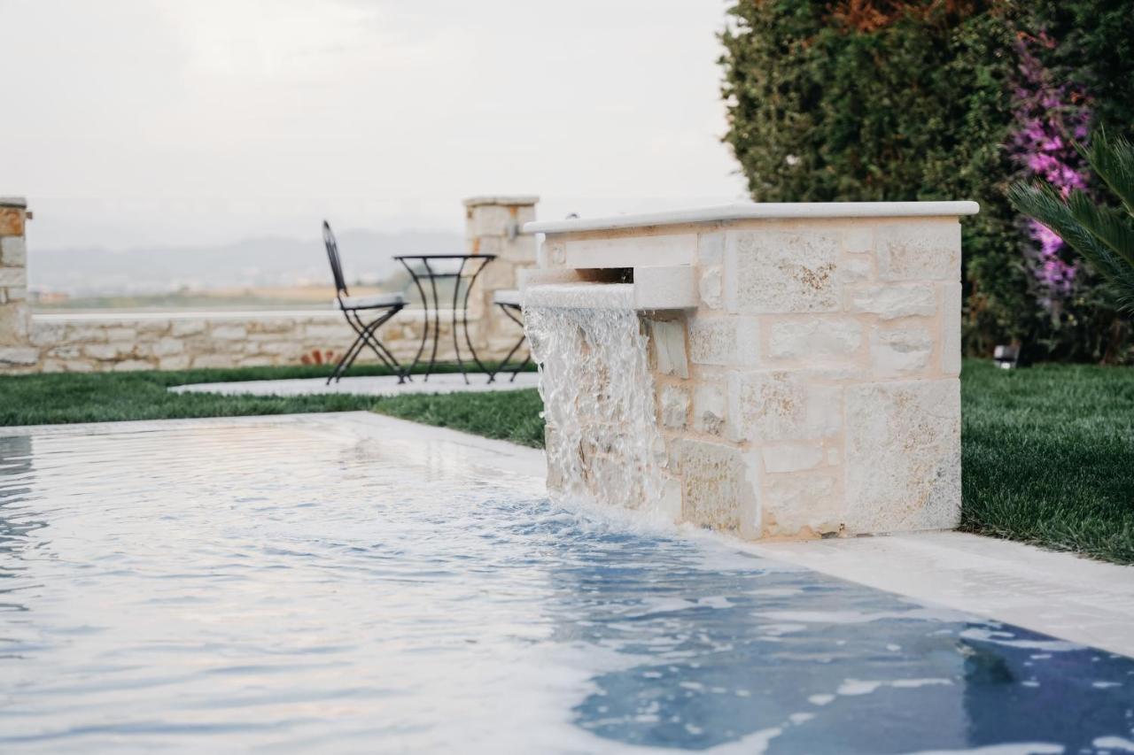 Green Villa With Private Pool ドゥラス エクステリア 写真
