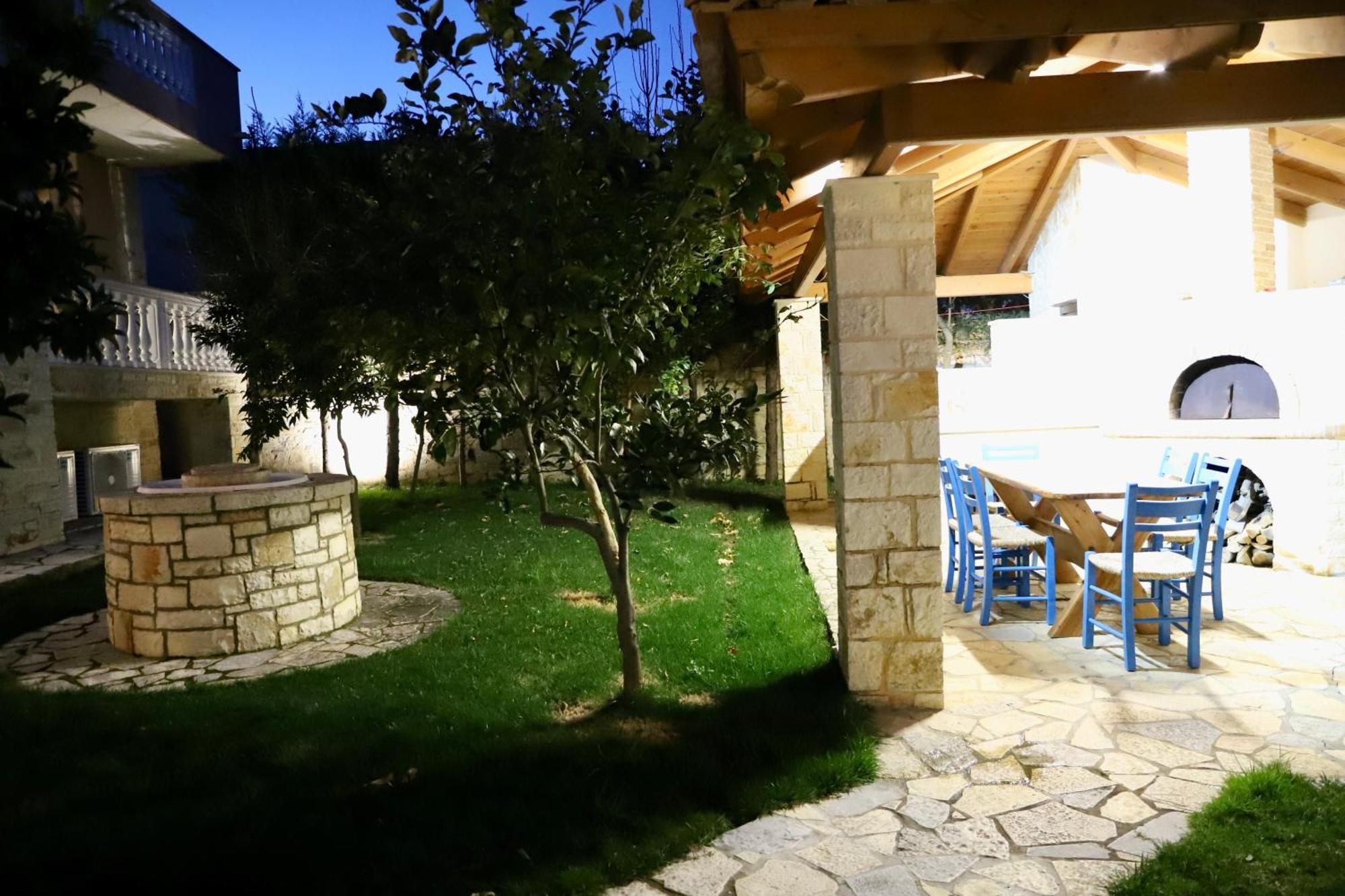 Green Villa With Private Pool ドゥラス エクステリア 写真